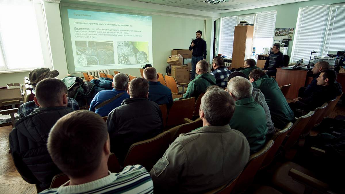 3 квітня компанія Астра провела комплексне навчання для трактористів компанії LNZ Group. фото 1 LNZ Group