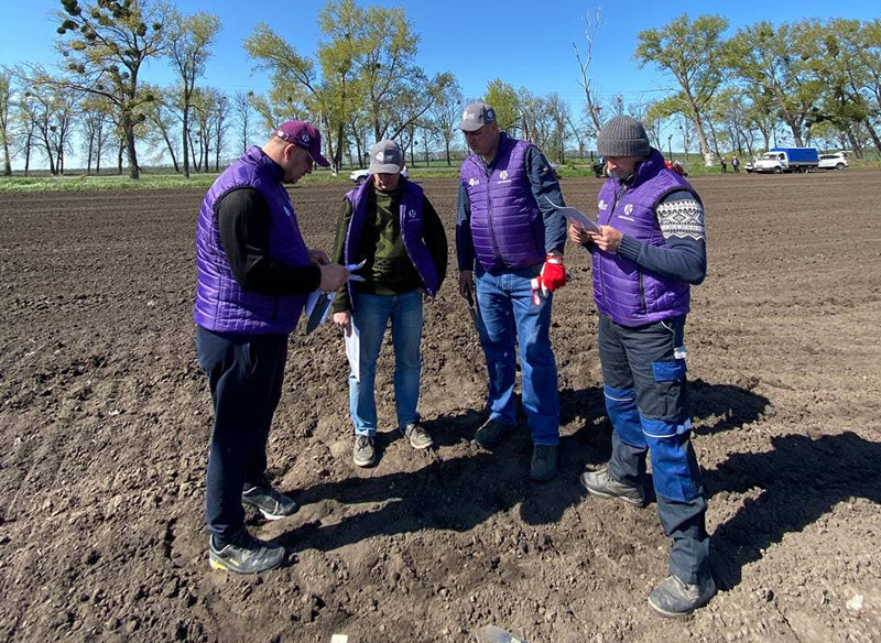 Обробіток ґрунту, норми висіву, варіанти підходів до технологій вирощування — наочно продемонструє LNZ Hub 4.0 фото 2 LNZ Group